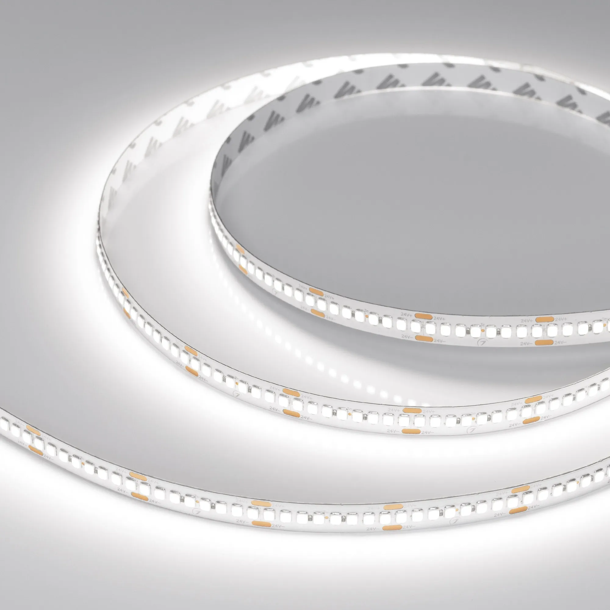 Лента светодиодная RT-A240-10mm 24V White6000 (22 W/m, IP20, 2835, 5m) (Arlight, высок.эфф.150 лм/Вт) - изображение товара