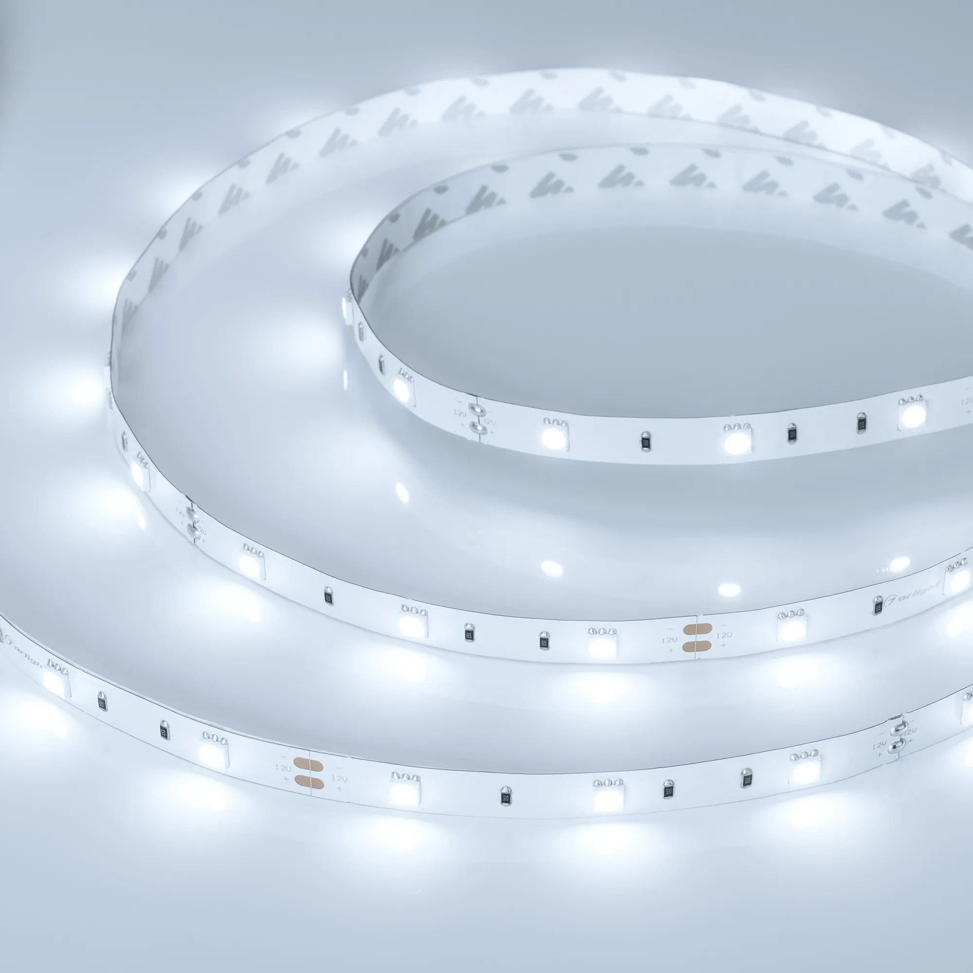 Лента светодиодная RT 2-5000 12V Cool 8K (5060, 150 LED, LUX) (Arlight, 7.2 Вт/м, IP20) - изображение товара